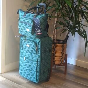 2 Piece Carry-on 20" Soft side Green.